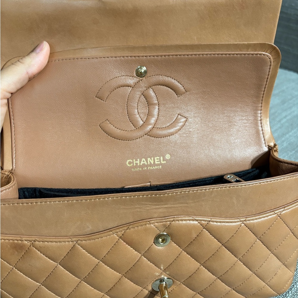 CHANEL caramel double flap - Picture 12 of 17